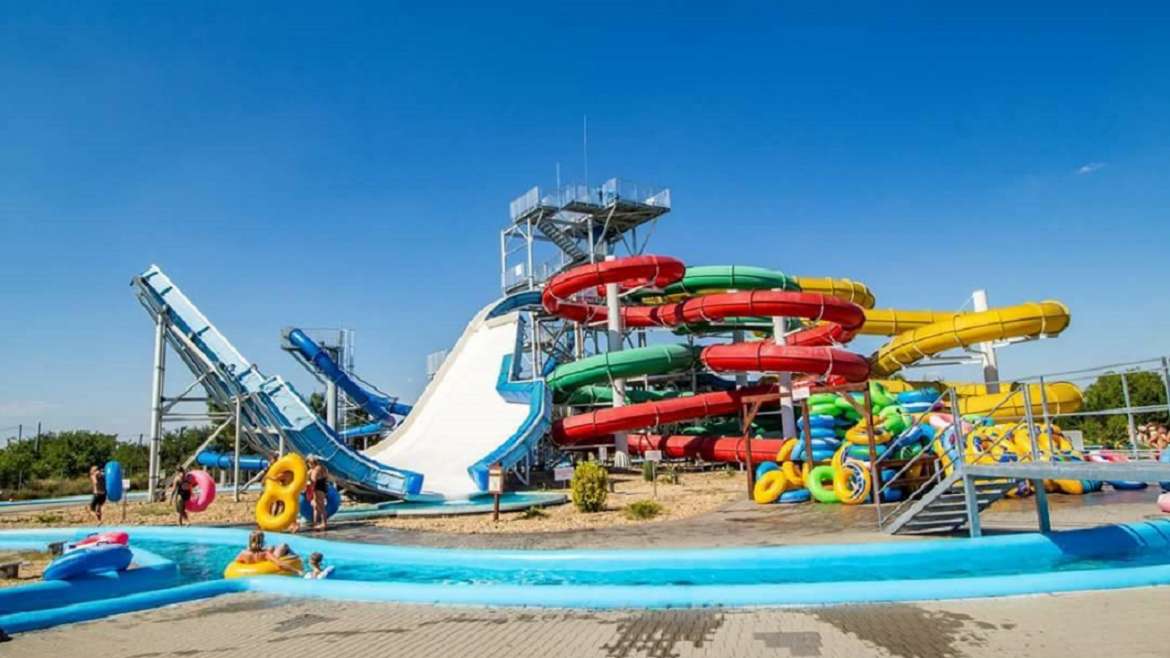 Nyit a Strand és az aquapark